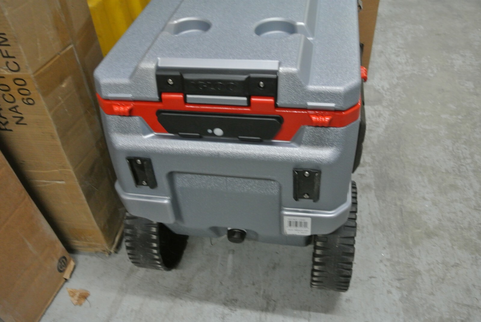 Igloo Trailmate Liddup Wheeled Lighted Cooler, Silver/Red 70 qt