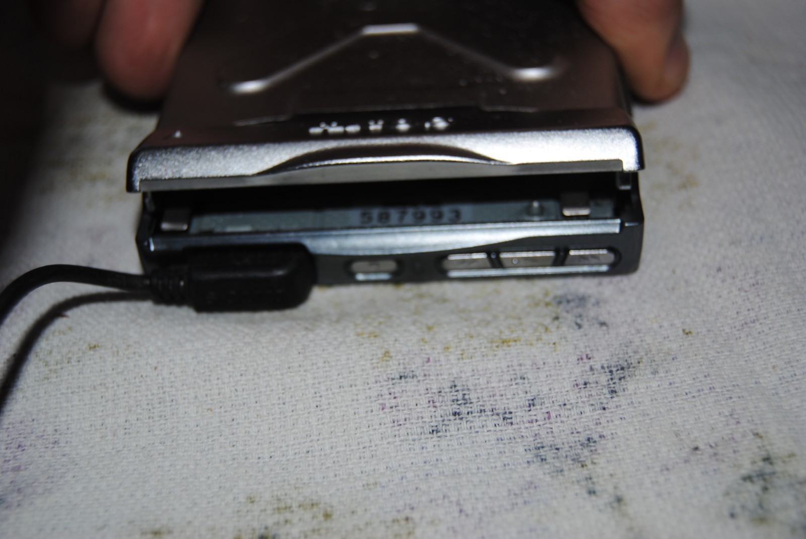 Sony Walkman MZ-EP11 Portable Mega Bass MiniDisc Player MD w/ Remote RM-MZ35