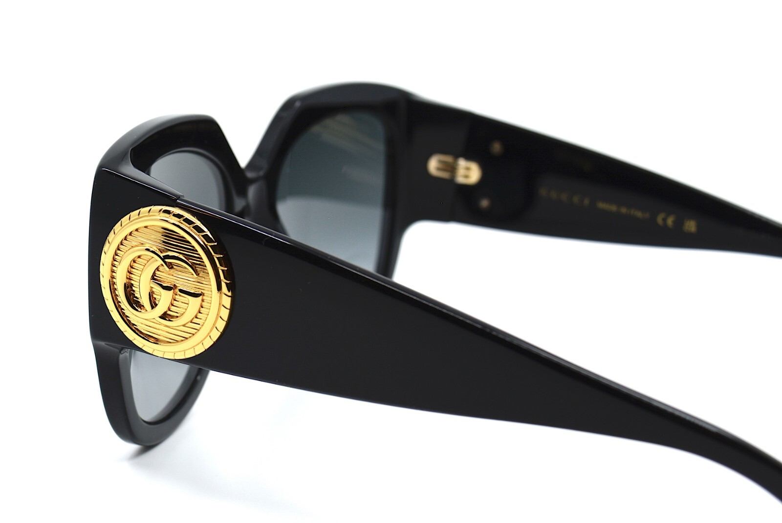 Pre-owned Gucci Gg1407s 001 Black Grey Authentic Sunglasses 54-19 In Gray