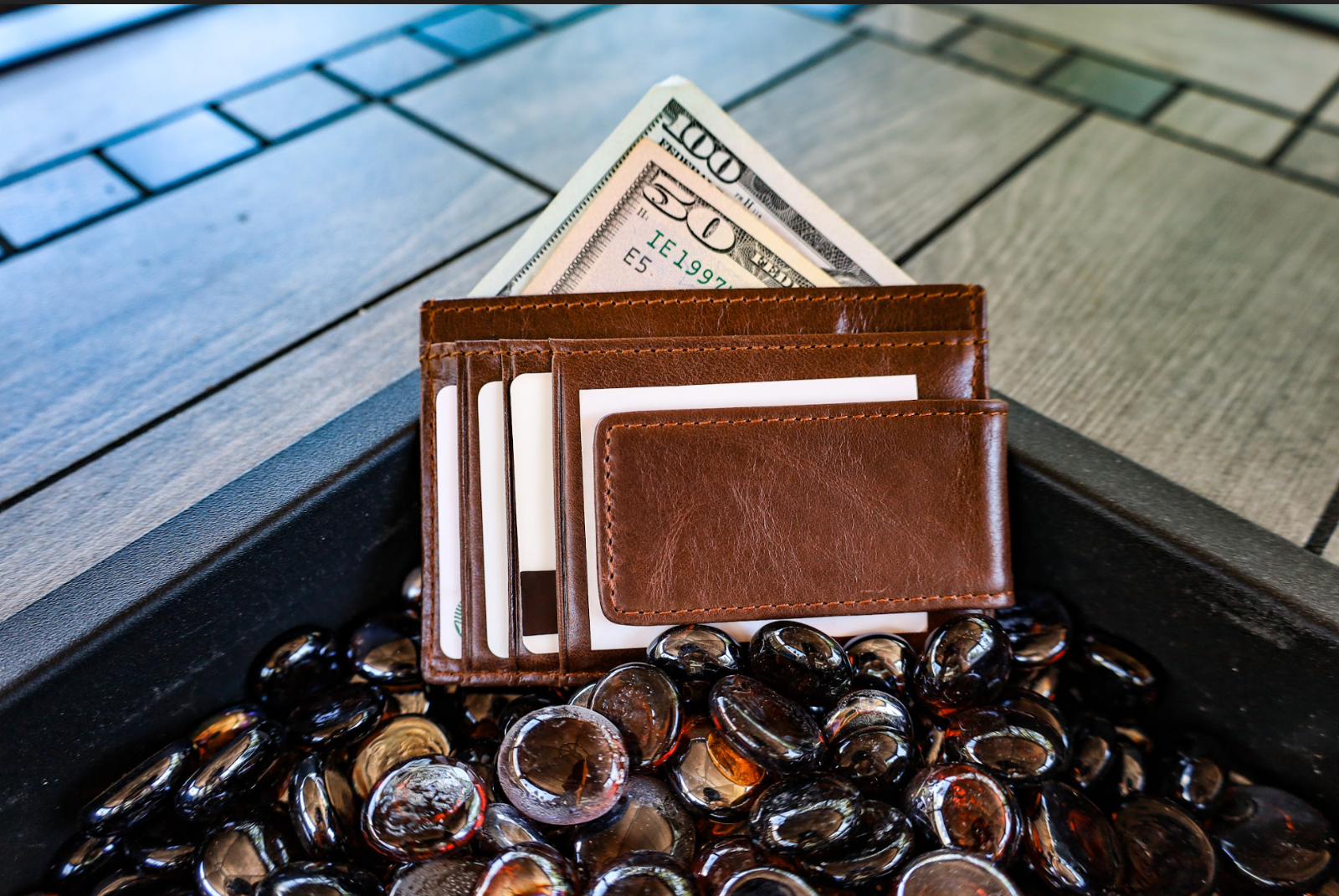 Mens Leather Money Clip Slim Front Pocket Magnetic ID Credit Card Wallet