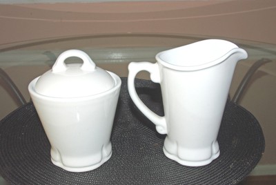 Pfaltzgraff Retired Grand Hotel White Creamer & Sugar Bowl w/ Lid Set EUC