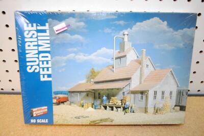 Walthers Cornerstone 933-3061 Sunrise Feed Mill Building Kit *HO-Scale*