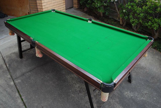 7 foot folding pool table