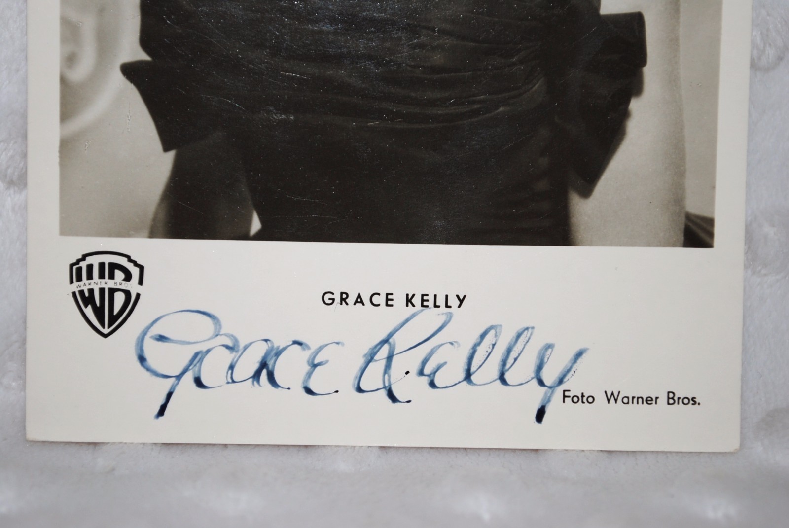 Grace Kelly Signed Warner Bros. Postcard from Berlin Germany