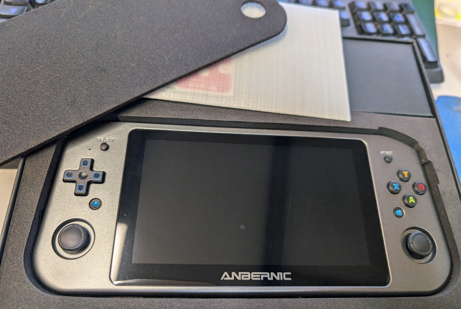 NEW ANBERNIC Win600 Handheld Game Console With Windows 8gb NEW ANBERNIC Win600 Handheld Game Console With Windows 8gb