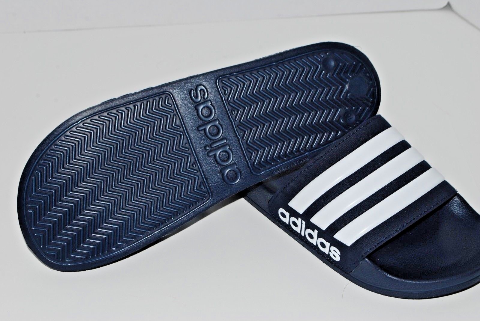 NWT ADIDAS ADILETTE CF SLIDES BLACK RED 