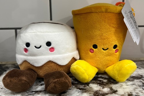 Hallmark Better Together Magnetic Plush CINNAMON ROLL & ORANGE