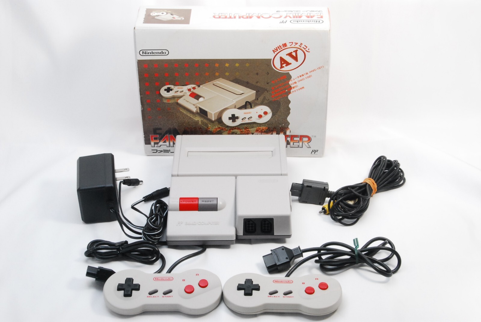 Nintendo New Famicom Console HVC-101 AV Controllers NES2 w