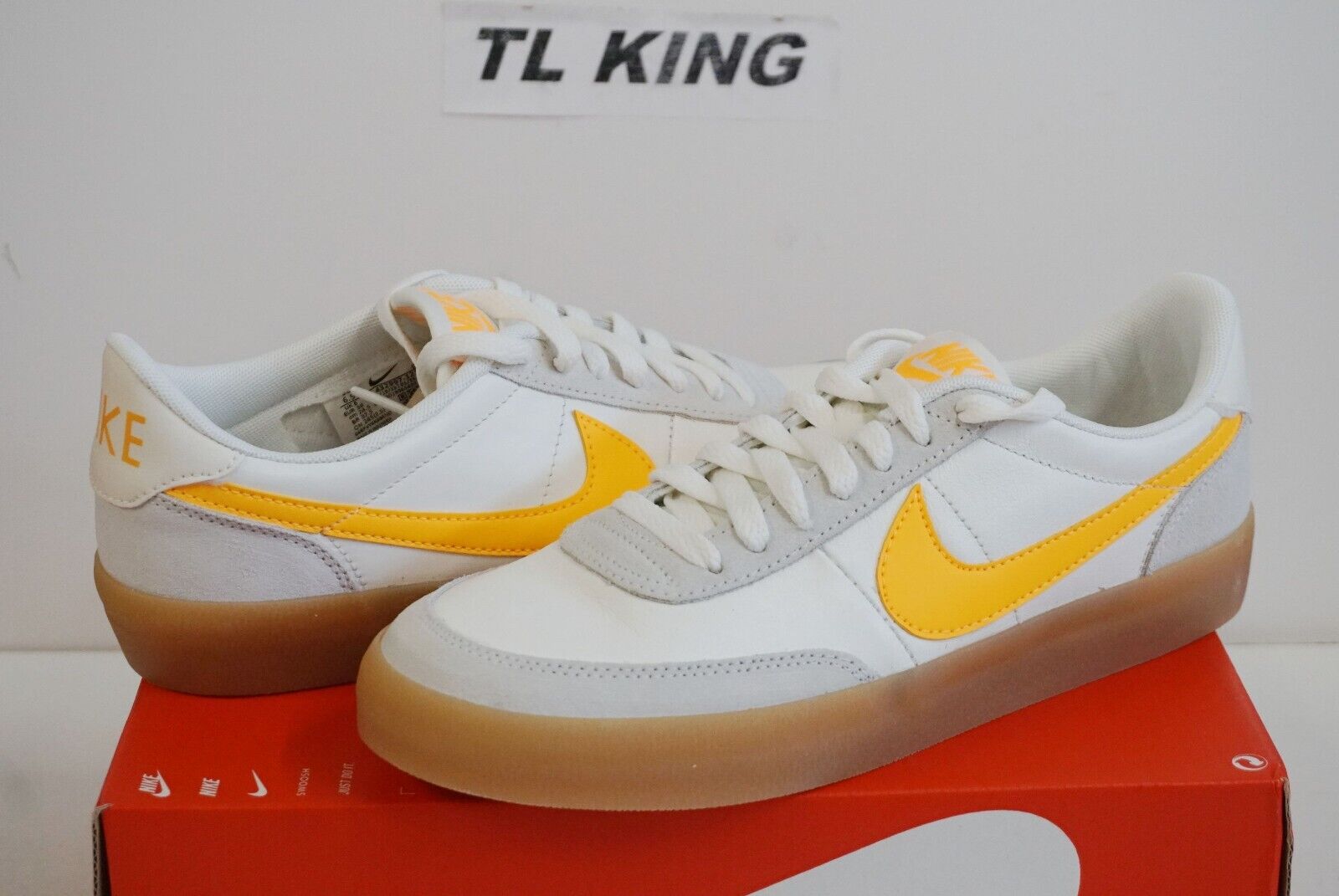 Nike Killshot 2 Leather Sail Laser Orange Gum Bottom Nike Killshot 2 Leather Sail Laser Orange Gum Bottom
