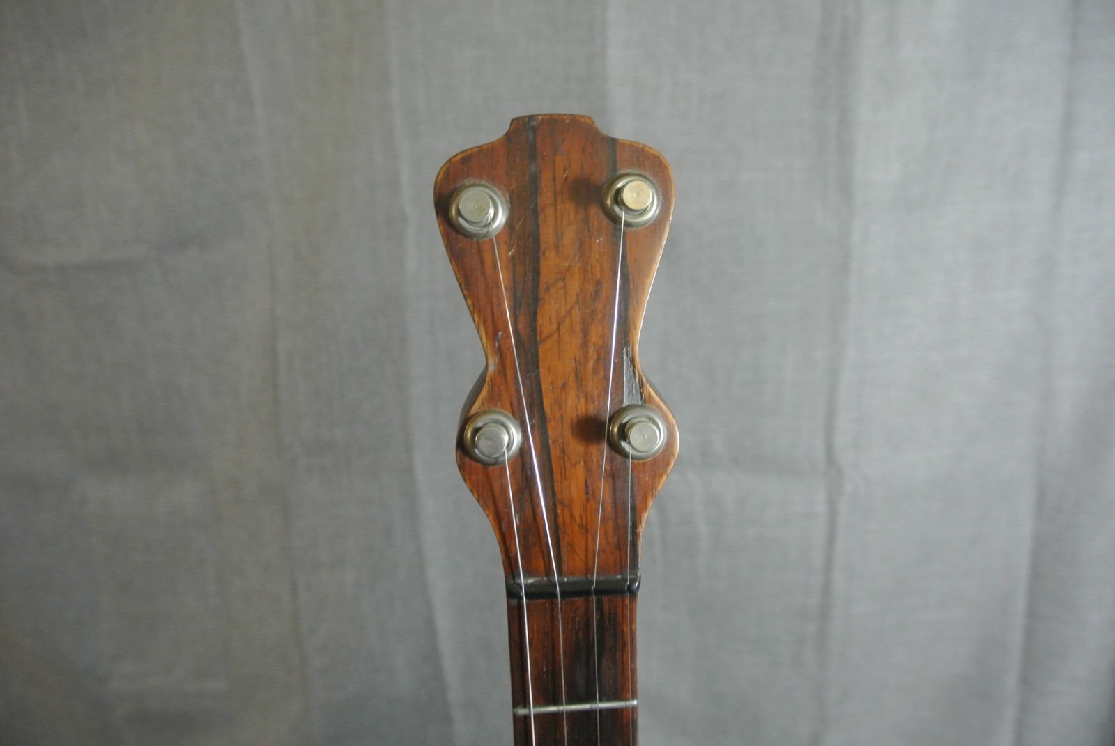 VINTAGE LYON & HEALY 5-STRING BANJO W/ CASE (94969-1 H)