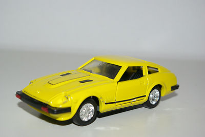 DIAPET YONEZAWA NISSAN FAIRLADY Z 280ZT 280 ZT YELLOW NEAR