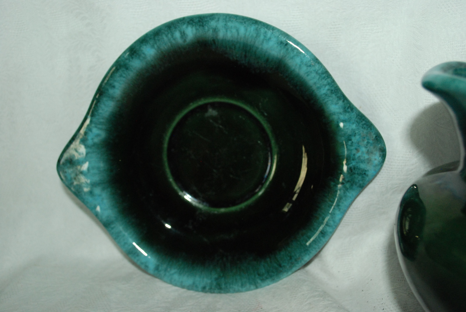 VINTAGE HULL GREEN PITCHER AND BOWL  WITH EAGLE