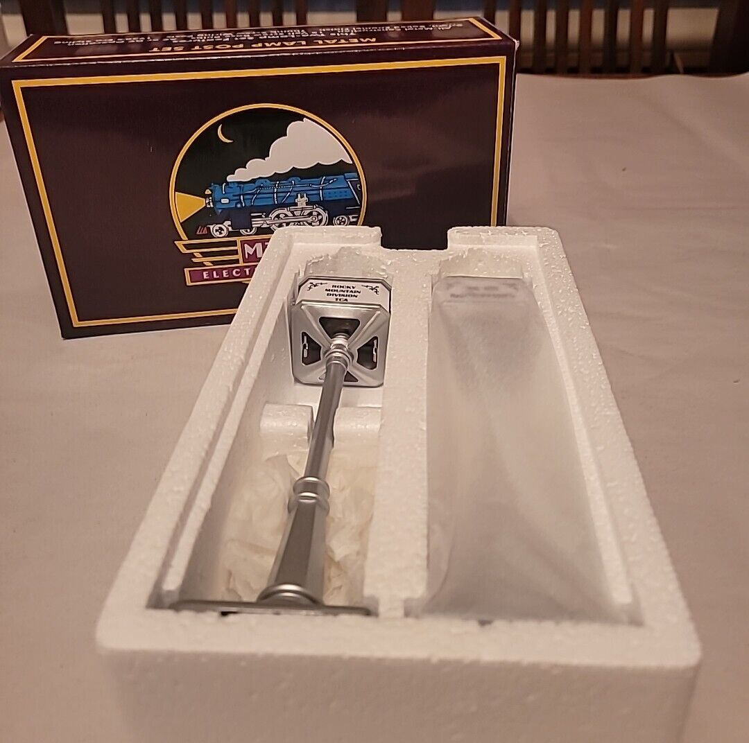 MTH ROCKY MOUNTAIN DIV. TCA 25TH ANNIVERSARY METAL LAMP POST