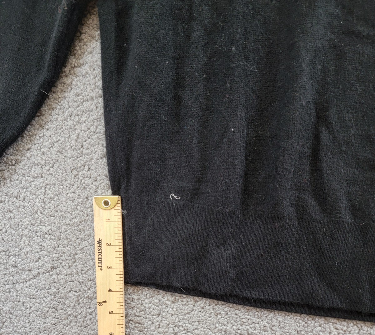 C by Bloomingdale's Cashmere Boat Neck Asymmetrical Sweater Women's M Black - Picture 18 of 19