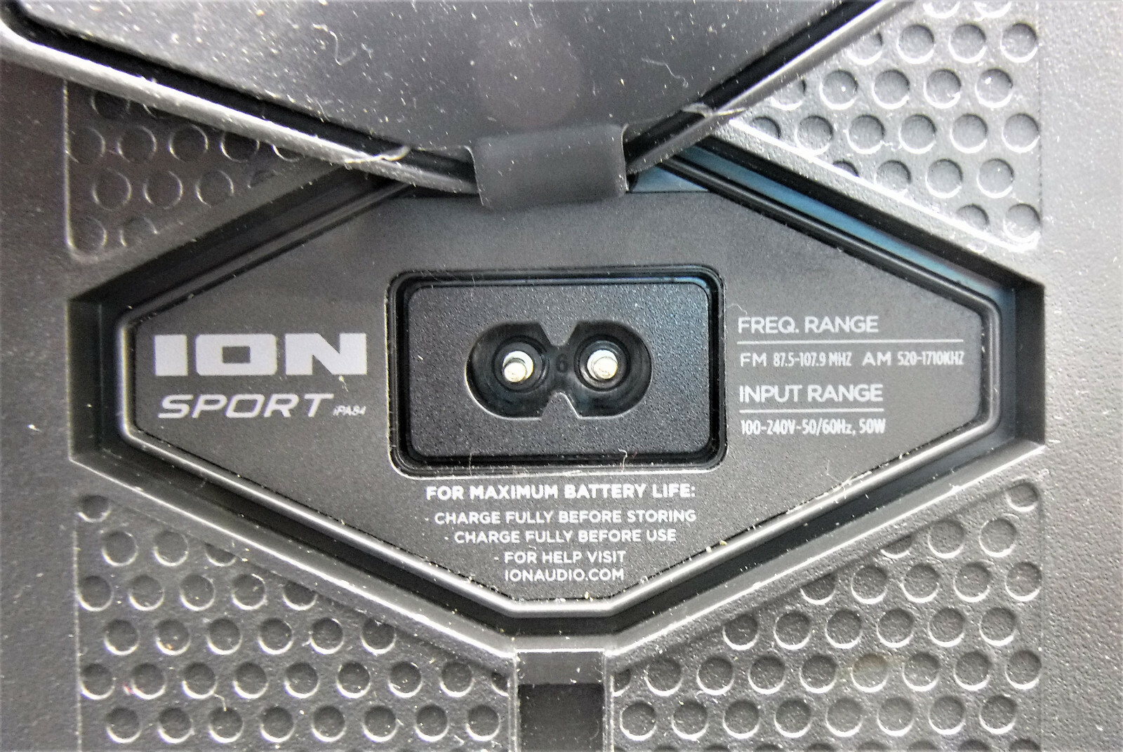 Переносной проигрыватель ION Audio 