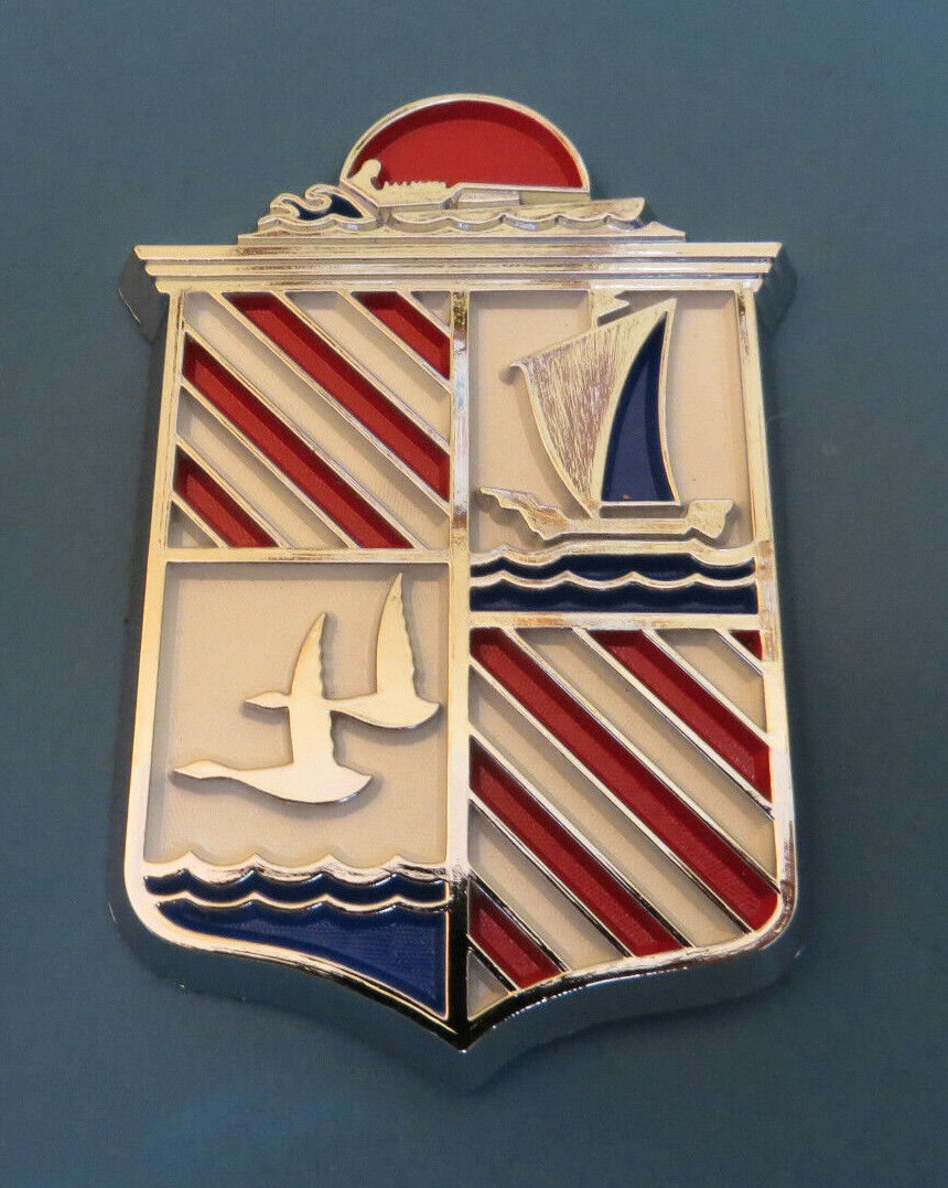 VINTAGE CHRIS CRAFT SHIELD NAMEPLATE. NOS