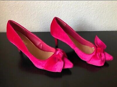 Bamboo - 90's Style Pink Velvet Bow Pointed Toe High Heels Size 6 MSRP $45