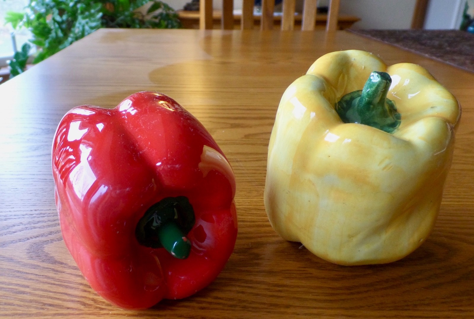Vintage Glass Realistic Large Red & Yellow Green Peppers Set of 2  Made In Italy