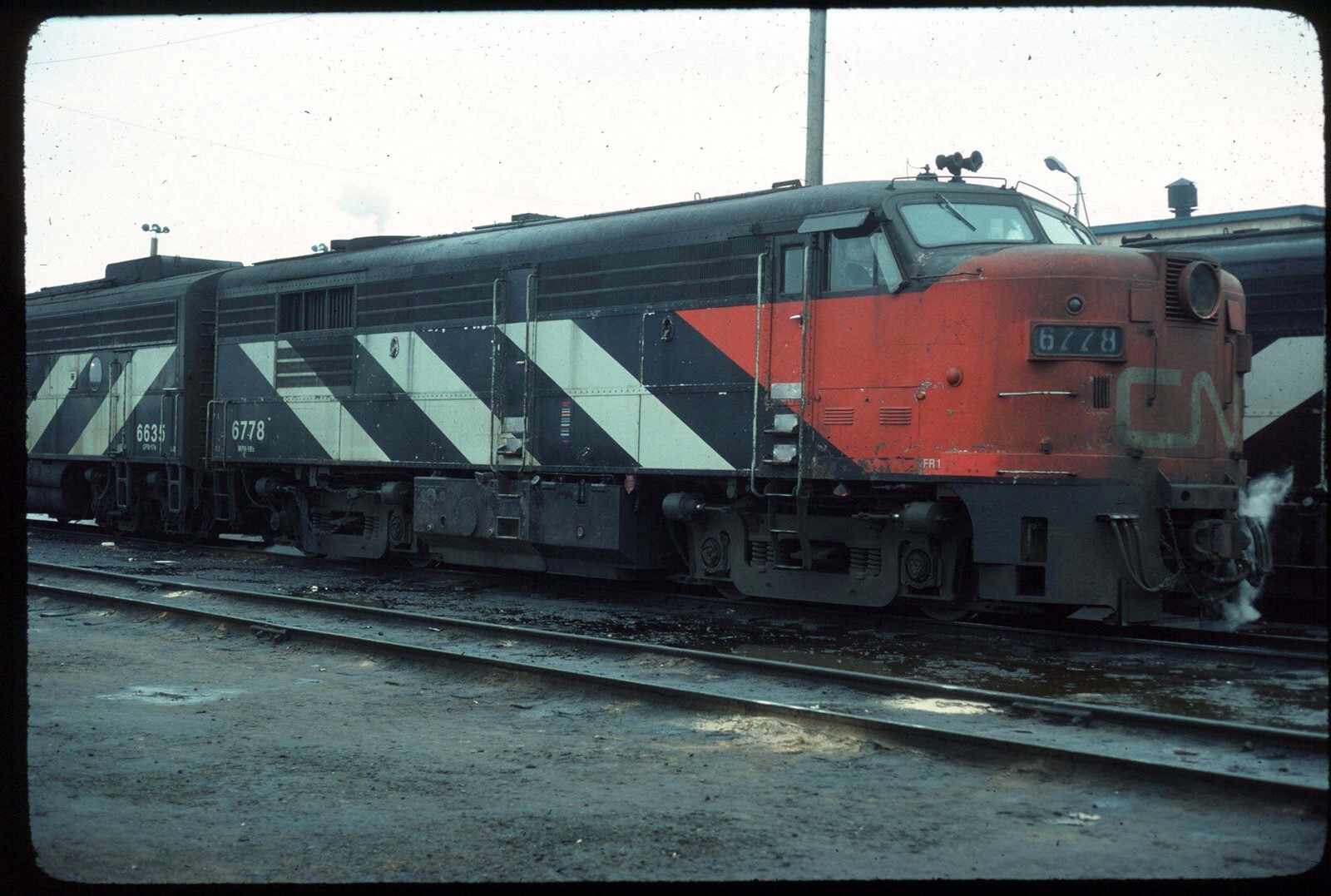 【CNPトレカ】P-RR フウジン CN #3974 “Conrail” Ex-Citirail Paint ES44AC Trails on NS 315