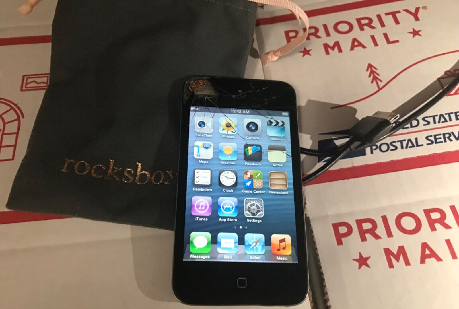 Apple iPod touch 32GB アクセサリーセット Apple iPod touch 32GB アクセサリーセット