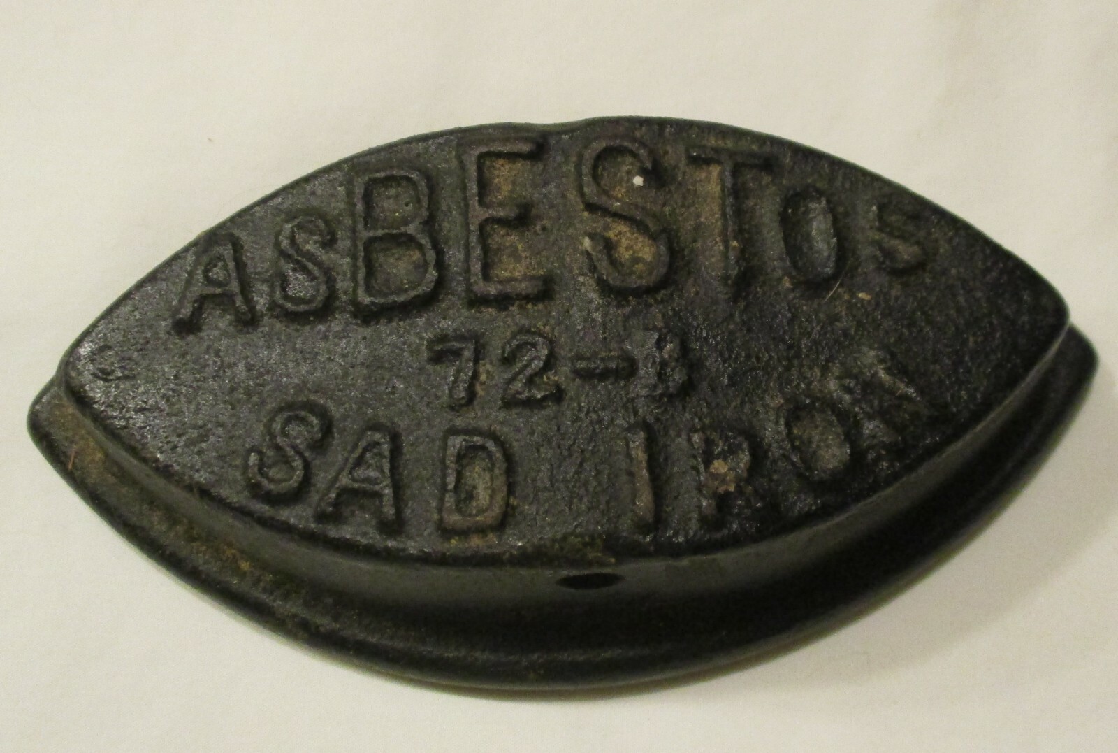 Vintage Heavy ASBESTOS 72-B SAD IRON Primitive Collectibles