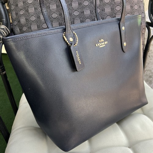 NWT COACH F36875 CITY ZIP TOTE IN CROSSGRAIN LEATHER