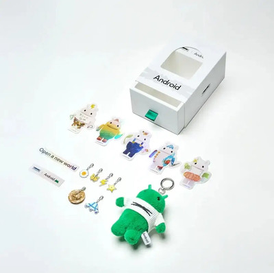 LE SSERAFIM & Android キーチェーン le sserafim Google Android keyring Figure Collaboration