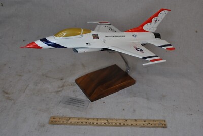 General Dynamics F-16A Thunderbirds Large executive desk top Model