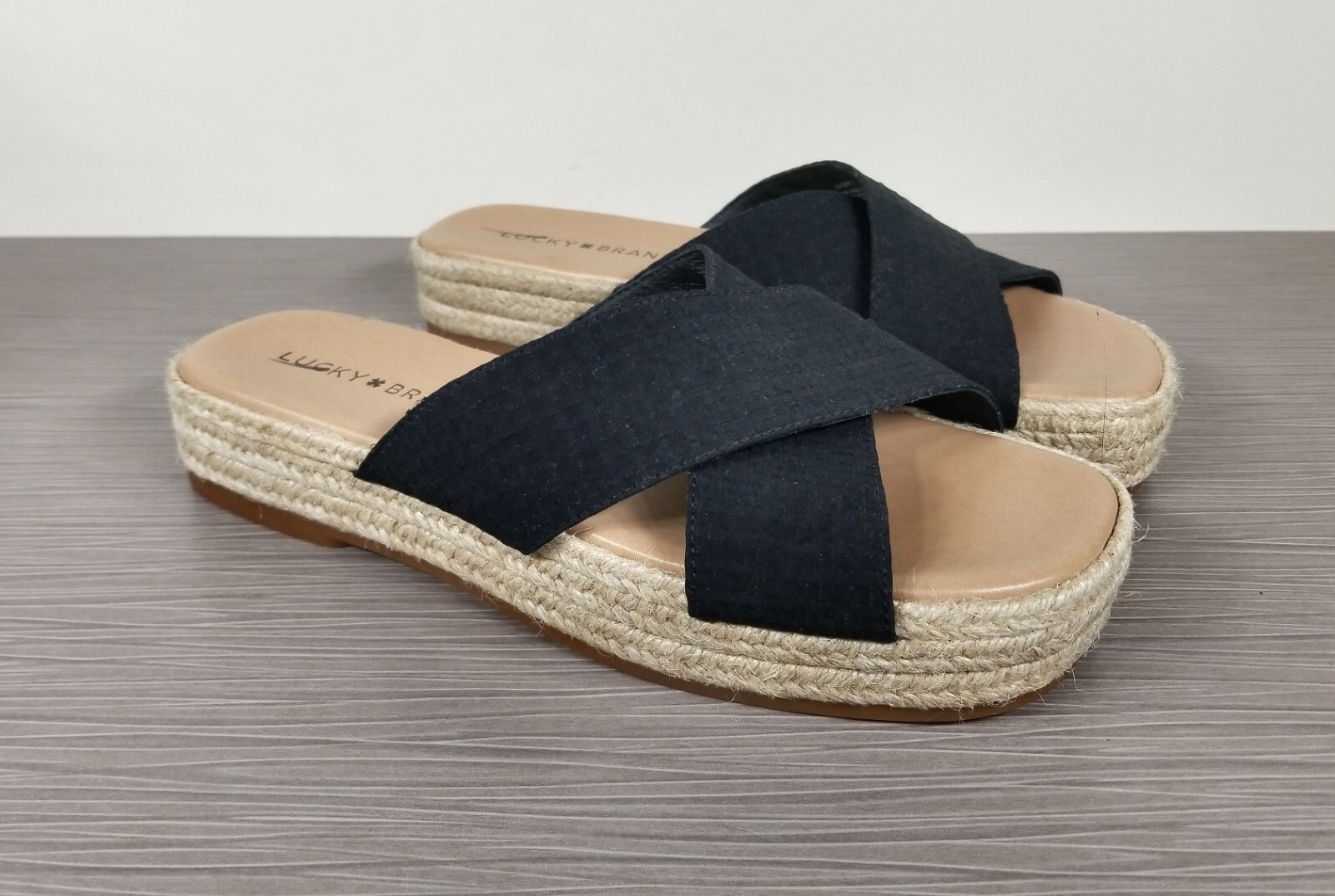 Lucky Brand Gayte Slide Sandal, Black Fabric, Womens Size 7 M / 37.5