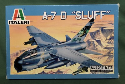 Italeri A-7 D Sluff 1/72 1237 Vietnam Era Model Kit