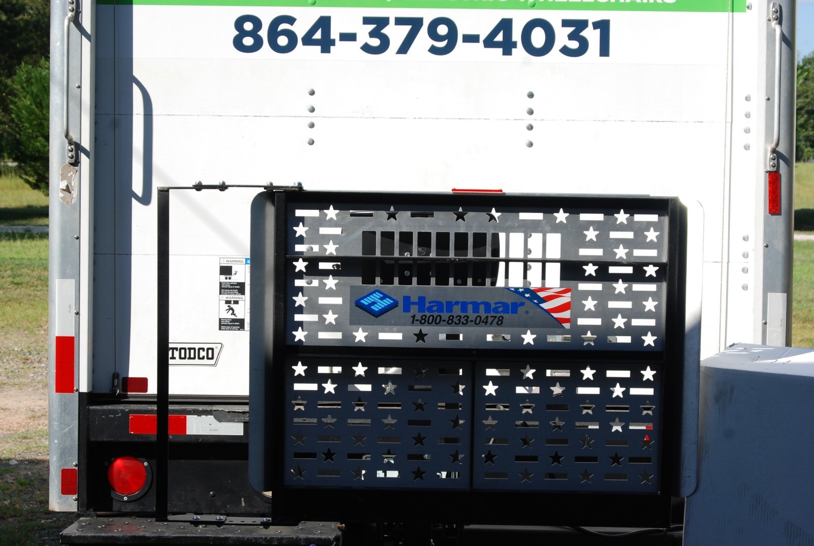 Harmar AL 100 Electric Wheelchair Scooter Lift with Swingaway