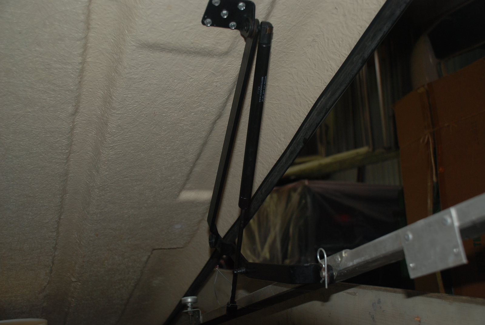 GM Truck Silverado Sierra 6 1/2 ft Tonneau Bed Lid Cover