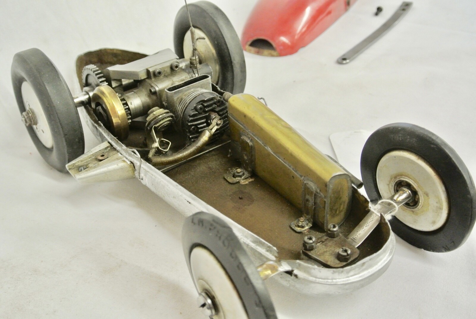 GAS POWERED TETHER CAR FROM ENGLAND --NO RESERVE