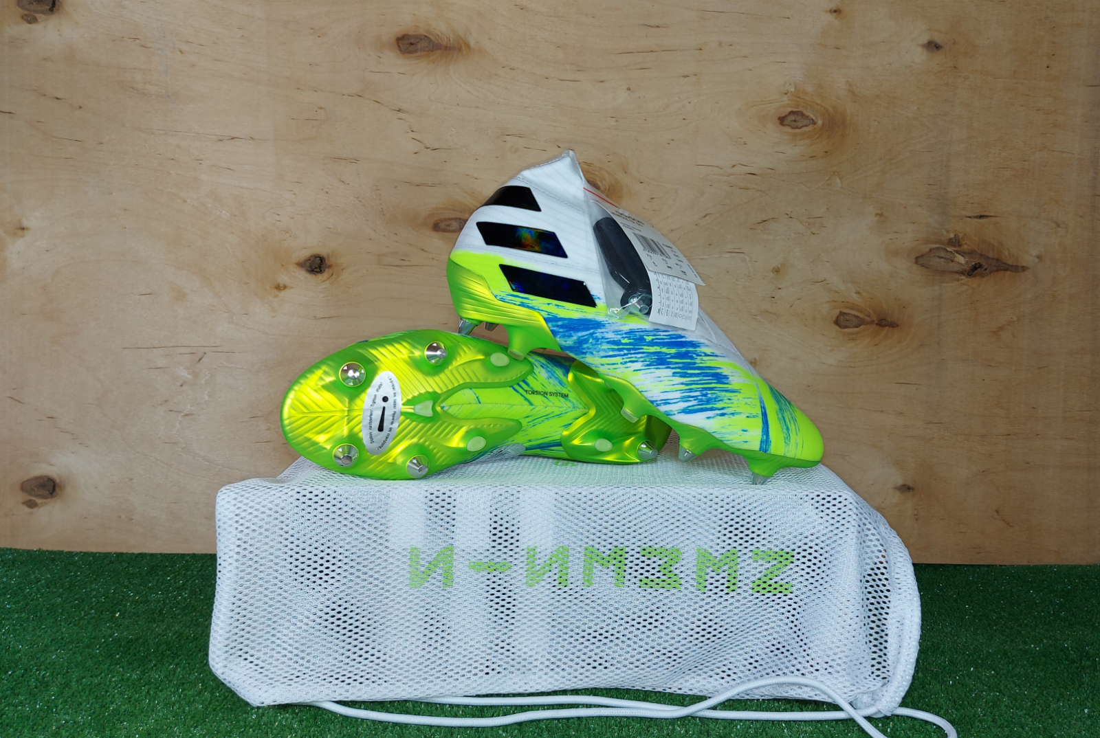 Adidas Nemeziz 19+ SG FU8494 Elit White boots Cleats mens Adidas Nemeziz 19+ SG FU8494 Elit White boots Cleats mens