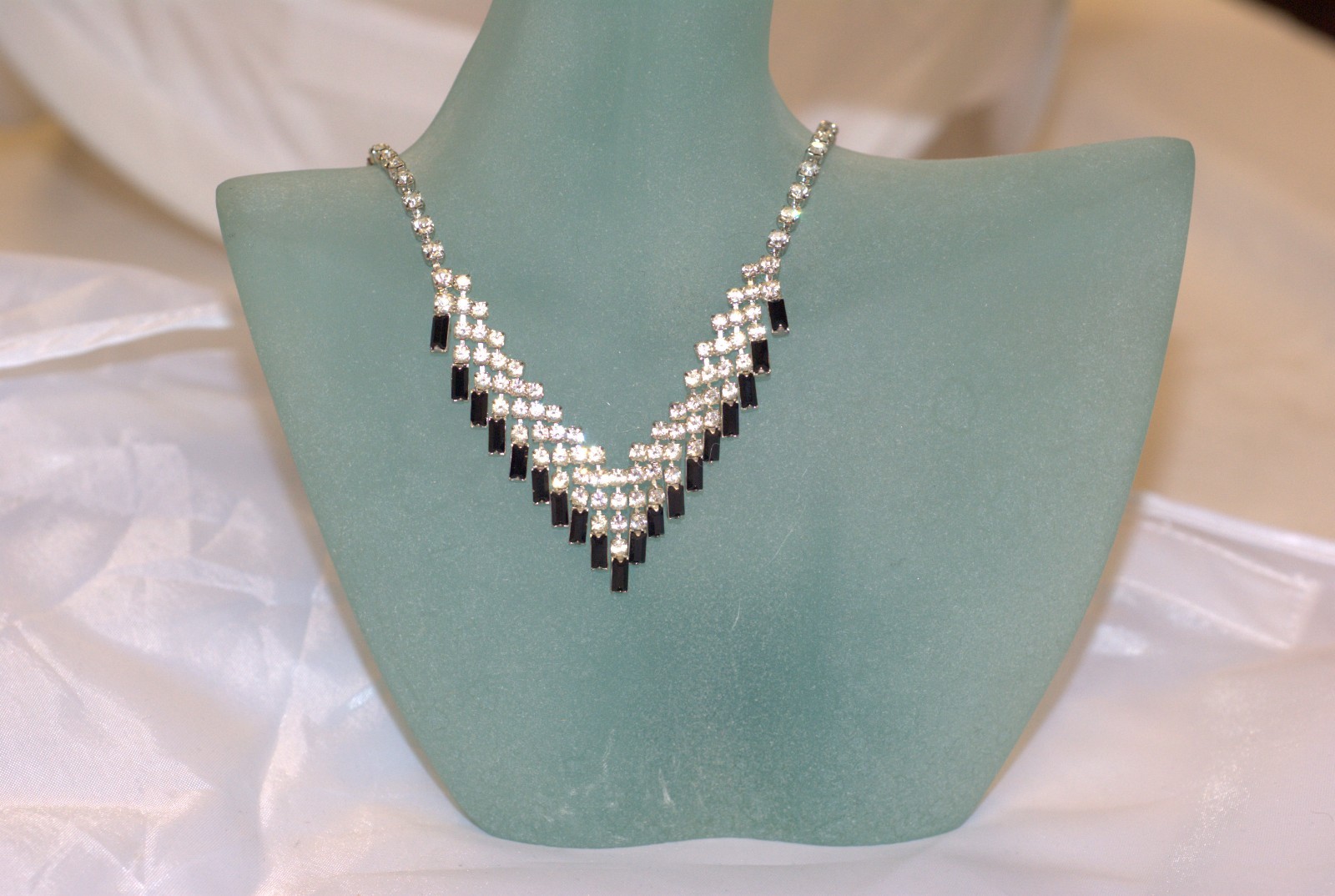 vintage art deco multi rhinestone necklace