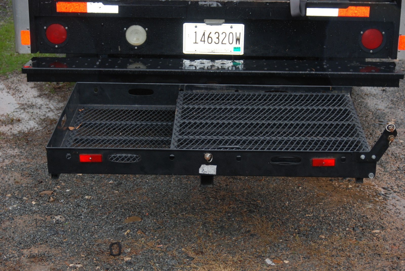 Pride Victory 3 Electric Foldable 3-Wheel Scooter w/ Hitch Basket -NEW BATTERIES