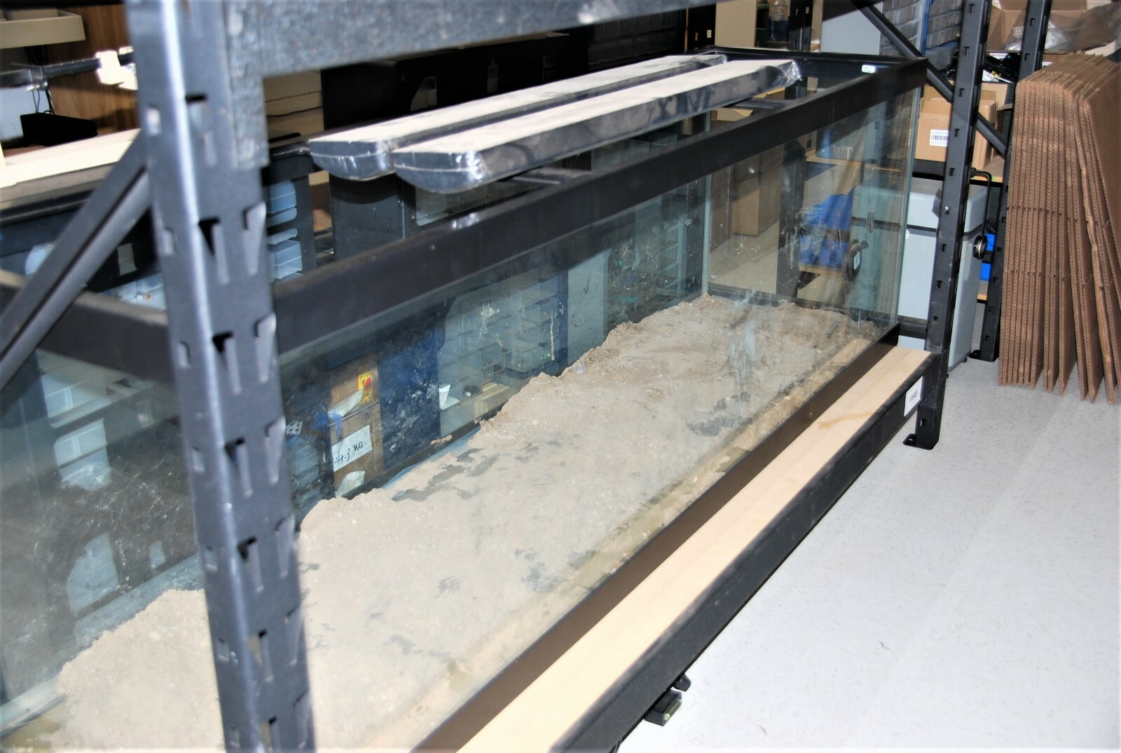FISH TANK / AQUARIUM - 125 GALLONS ...