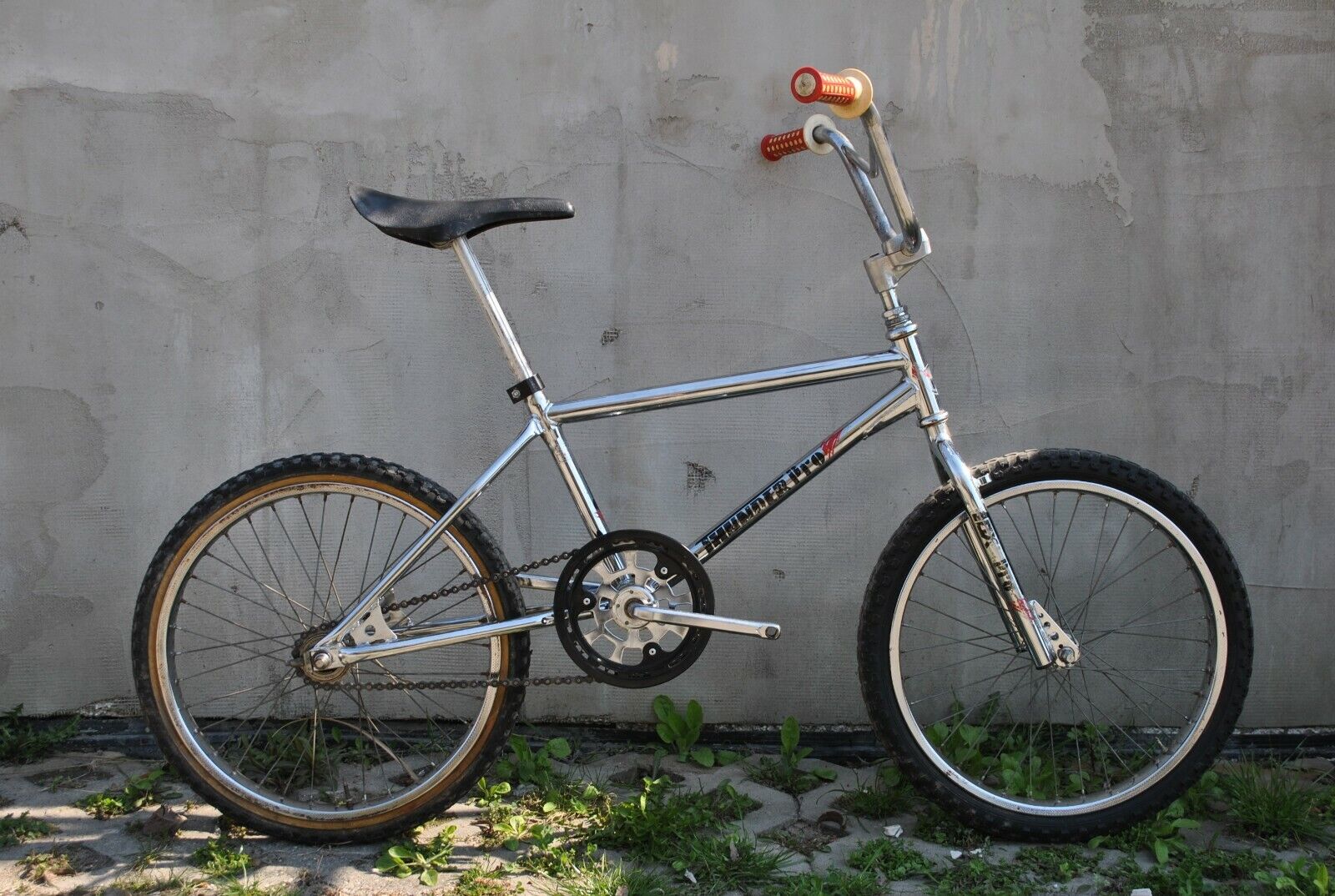 Vintage 1980's 70s Pro Thunder Old School BMX Racing Bicycle Vintage 1980's 70s Pro Thunder Old School BMX Racing Bicycle