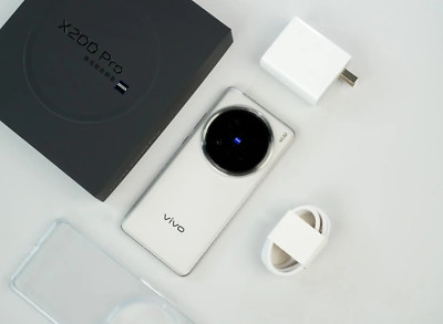 Vivo X200 Pro Dimensity 9400, 16GB+512GB/1TB Zeiss 200MP Camera 6000mAh Unlocked