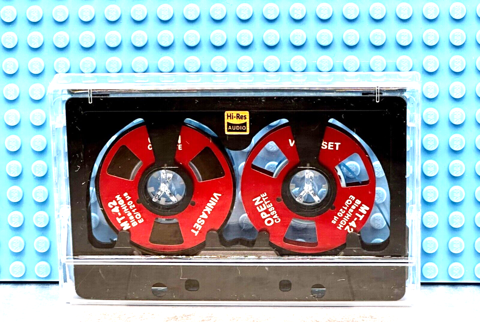 NEW BLANK BLACK RIMMED METAL RED  REEL TO REEL TYPE I  CASSETTE TAPE (1)