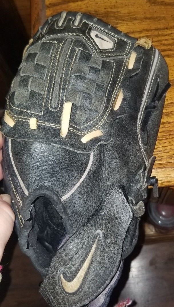 Nike Diamond Elite Edge DE-1200  12” Baseball Softball Glove Right Hand Throw