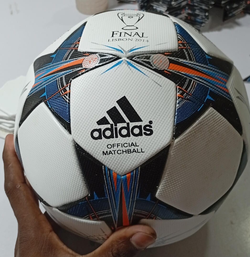 【adidas】FINALE LISBON 2014 FIFA公式球 Adidas Finale Lisbon is official final match ball of