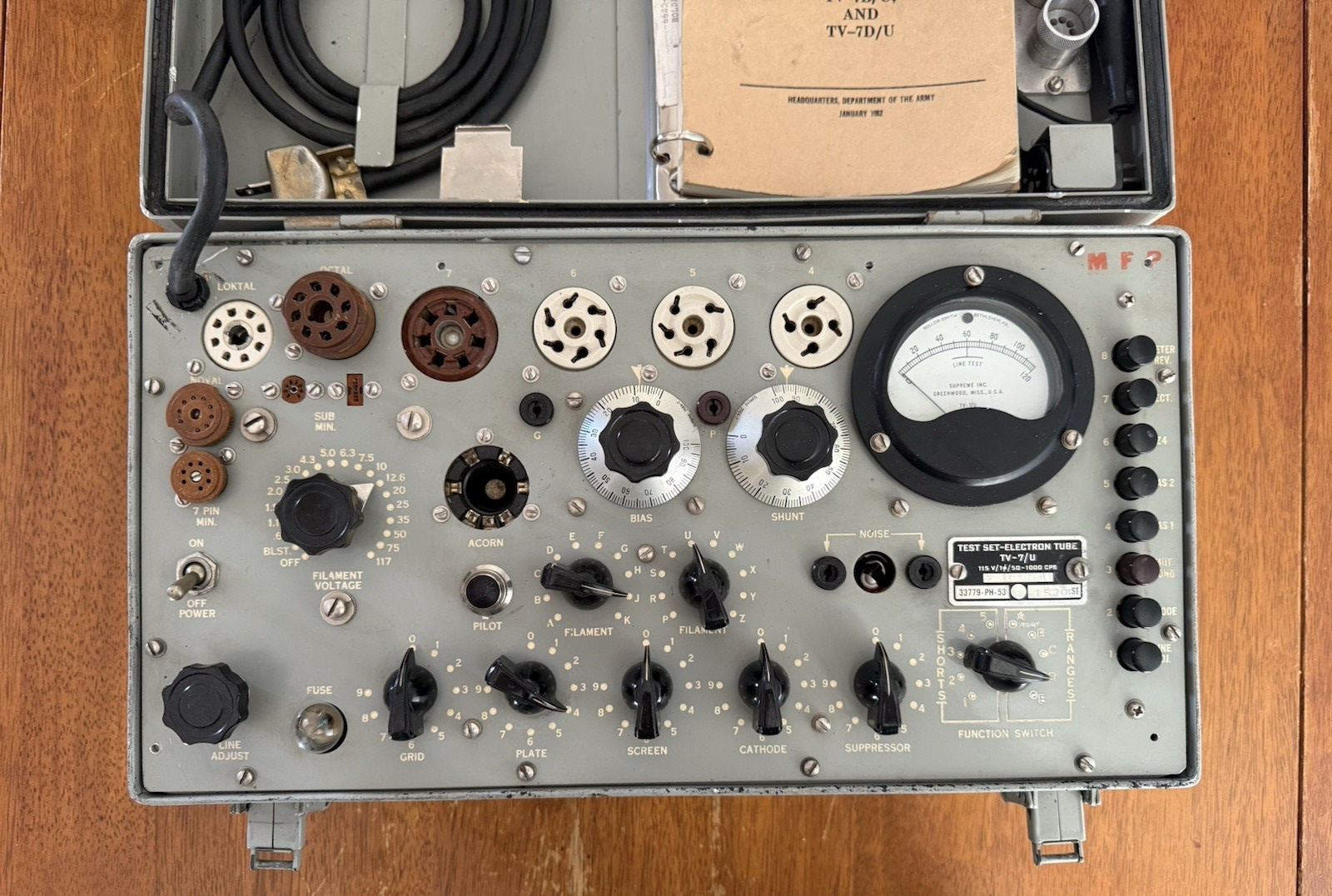 □□TV-7D/U 真空管試験機□□ □□□ 真空管試験機