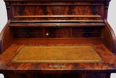 Renaissance Revival  Mahogany 19th Century Roll Top Desk, Germany, 1860s