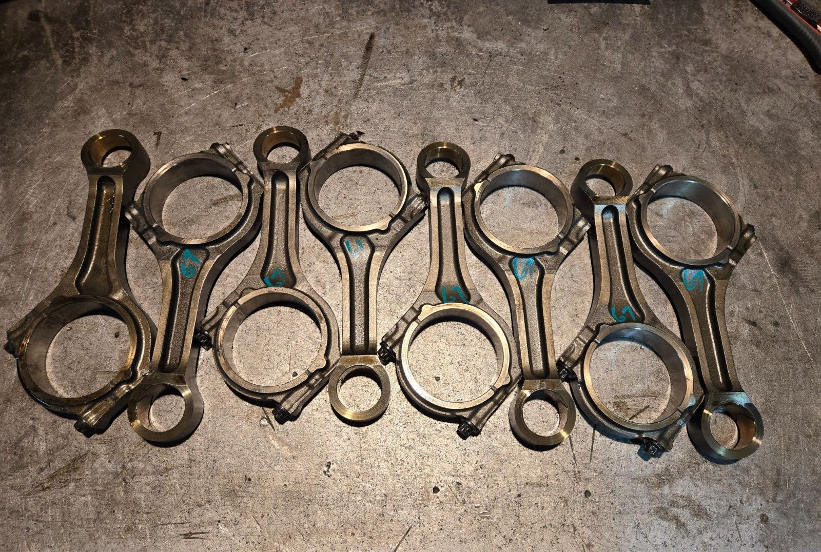 Ford Connecting Rod SET 6.7L 2016-2019 F250 F350 SUPER DUTY OEM HC3Q-6200-BC - Picture 1 of 9