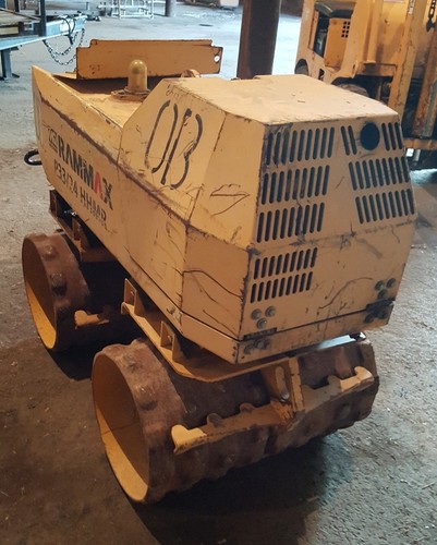 2007 Rammax 33/24 HHMR Trench Compactor Diesel Padfoot Roller runs great OB2001