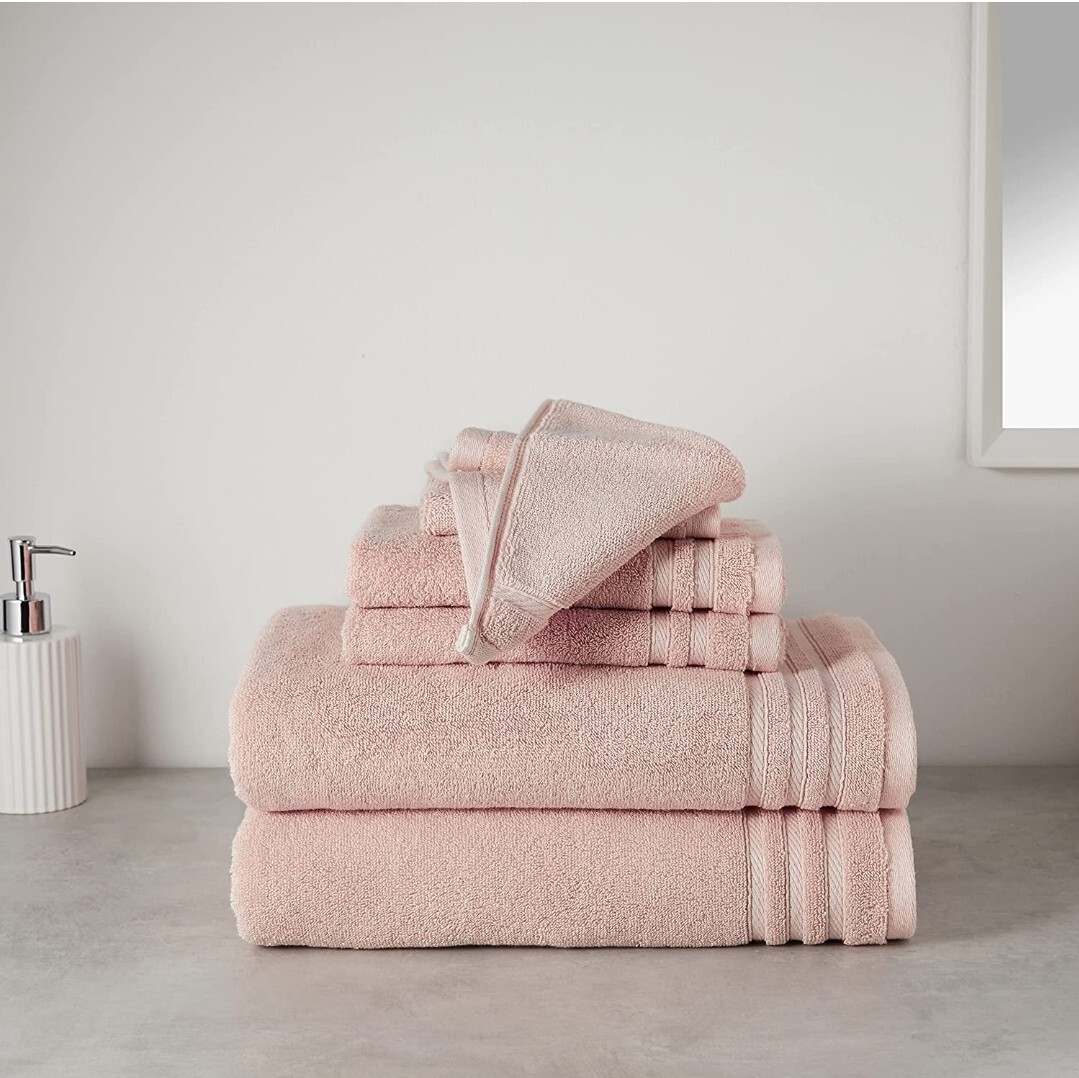 AmazonBasics Towel Towelr