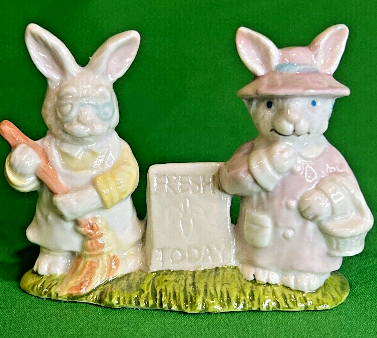 VINTAGE EASTER 'Hopalong Hollow' Hand-painted Ceramic Figurine- Grocery Bunnies!