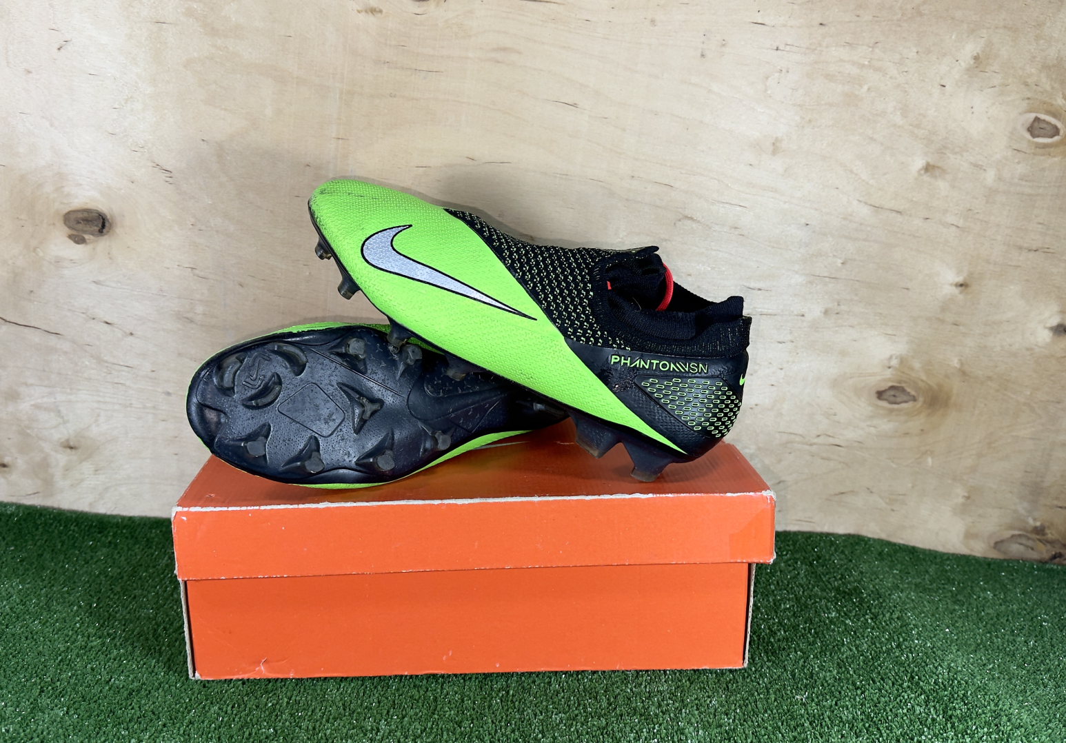 Nike Phantom VSN 2 Elite DF FG CD4161-036 green boots Cleats