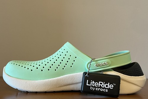 t Crocs Literide Unisex Mint Green Clogs Women's 6/Men's 4